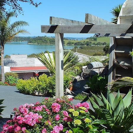 Вилла Fantail Mill - Private Waterfront Retreat Расселл Экстерьер фото